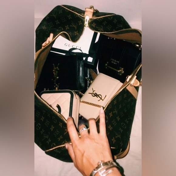 💋♥️MYSTERY BAG LIVE SHOW LISTING 2♥️💋 - Picture 1 of 1